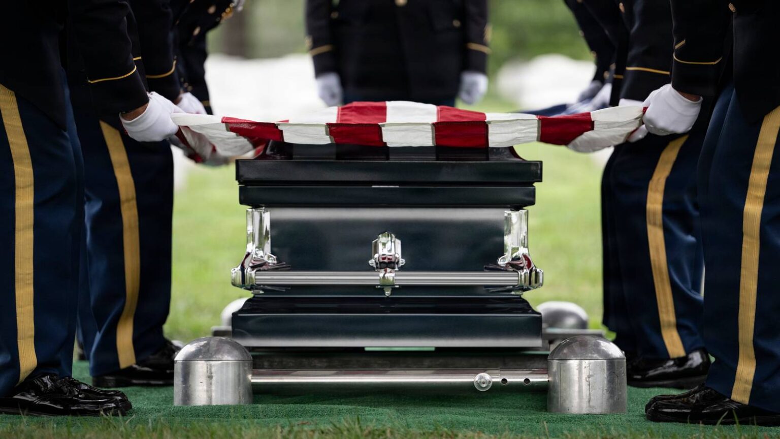Army Warns of ‘Heartless’ Funeral Scam Targeting Deceased Veterans’ Families