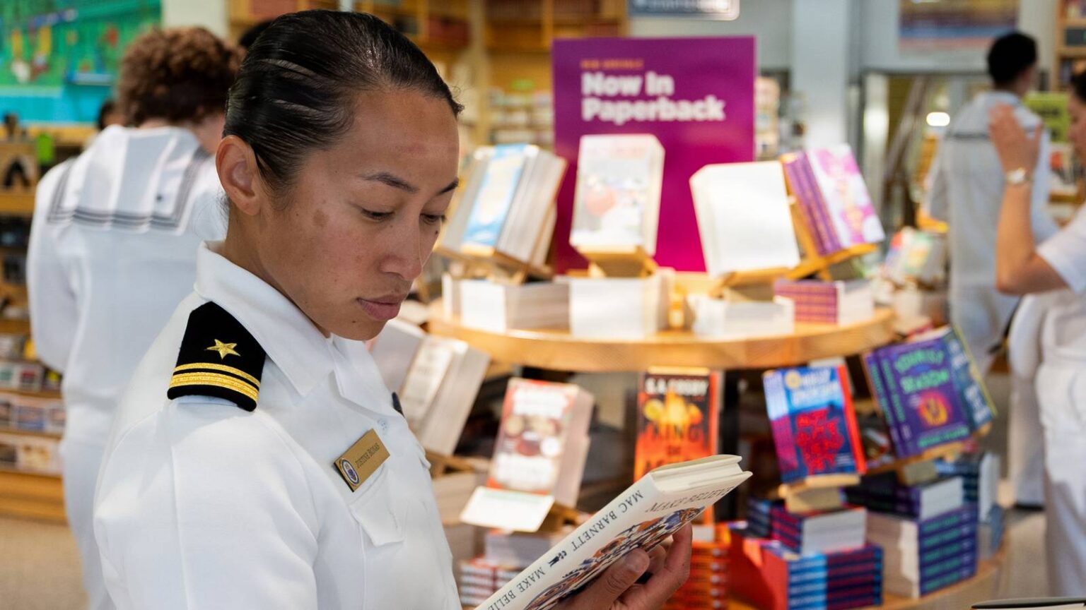 Navy’s New Reading List for Sailors Explores Job Skills, Leadership and Life Goals Navy’s New Reading List for Sailors Explores Job Skills, Leadership and Life Goals